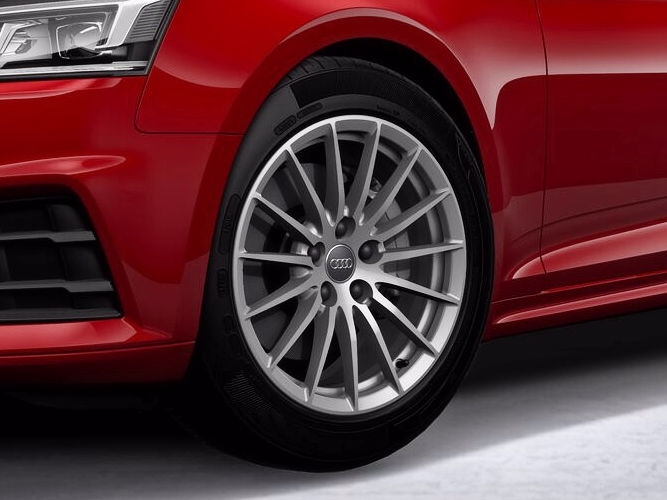 Audi A5 17" Sommer Aluminiumsfælge 15-eget design (7,5J x 17")