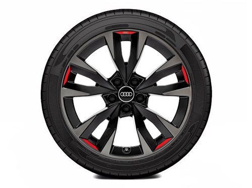 Audi A3 18" sommerkomplethjul i 5-V-eget acumendesign (8J x 18")