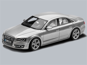 S8 1:43 modelbil