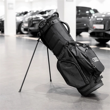 Audi x TaylorMade Pro Stand Golfbag, Sort